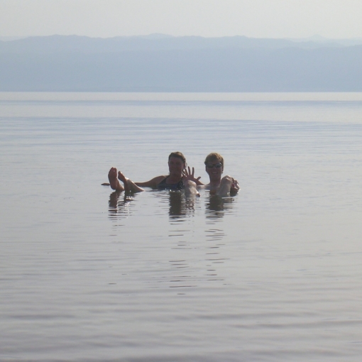 Dode zee dobberen...