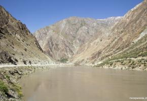 Dushanbe naar Kalaikhumb