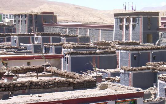 De overland naar Nepal - van Shigatse naar Sakya