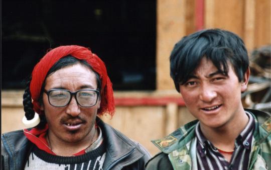 De overland naar Tibet - Bayi naar Namse Zampa (Bahel bridge)