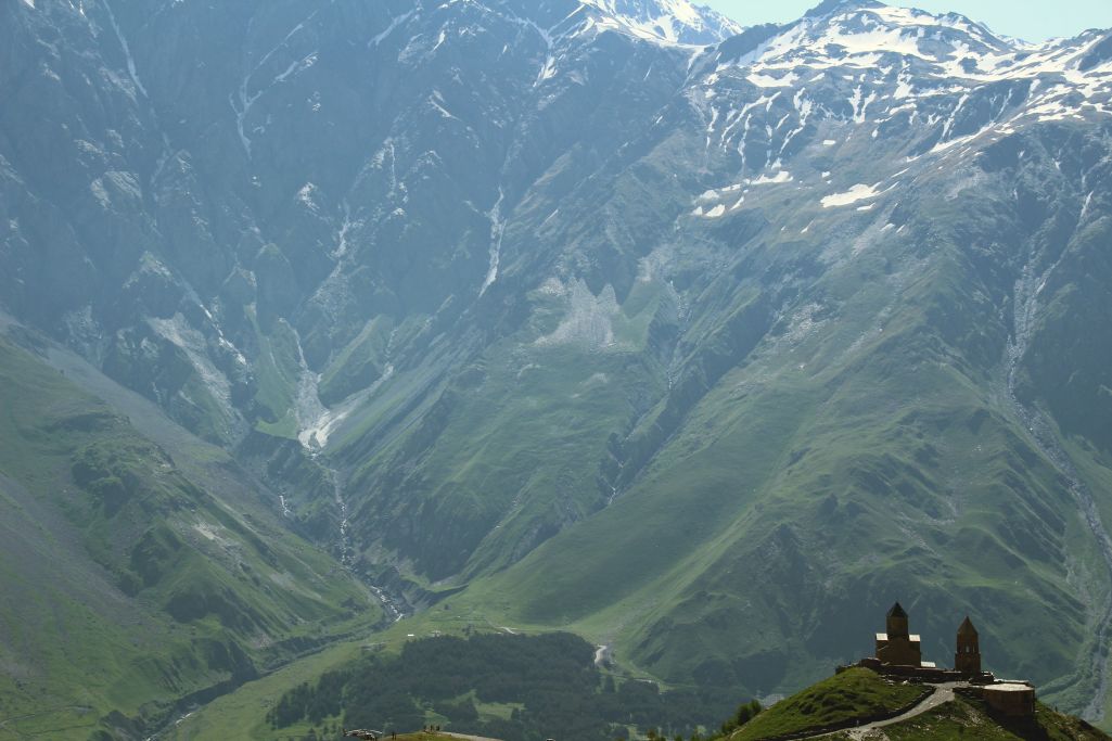 kazbegi holy trinity church 20190612 1213234851