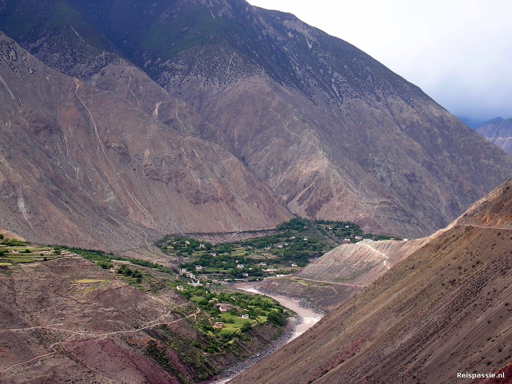 De overland naar Tibet - Deqin naar Yanying