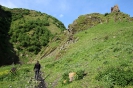 Kazbegi - Pad richting het kerkje