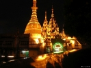 Yangon - Temples by night!