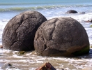 Moeraki boulders  - Grote knikkers in zee