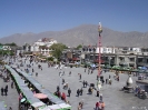 Lhasa - Plein voor de Jokhang tempel