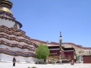 Lhasa naar Kathmandu - Pelchor Chode monastery in Gyantse