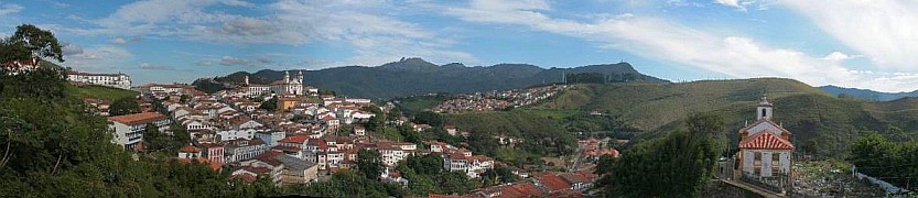 BRAZILIE - Uitzicht over Ouro Preto